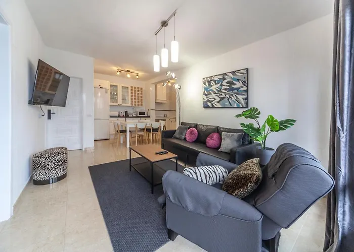 Luxury Suite Sea Front IV