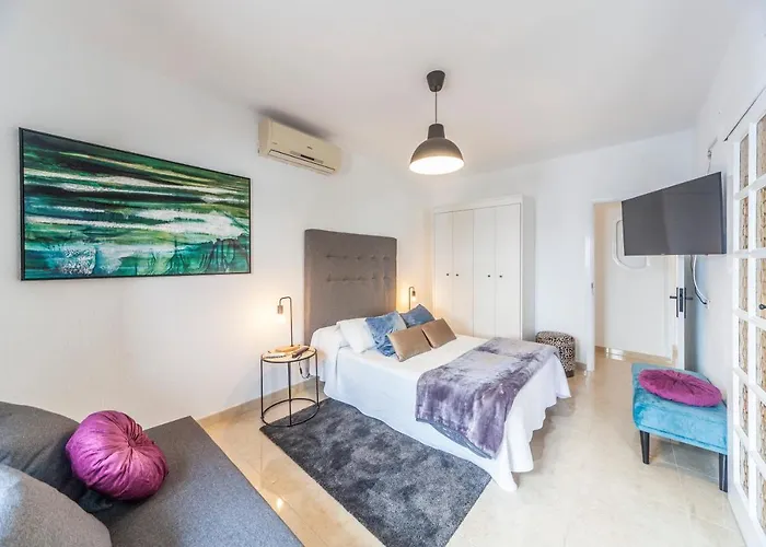 Luxury Suite Sea Front IV